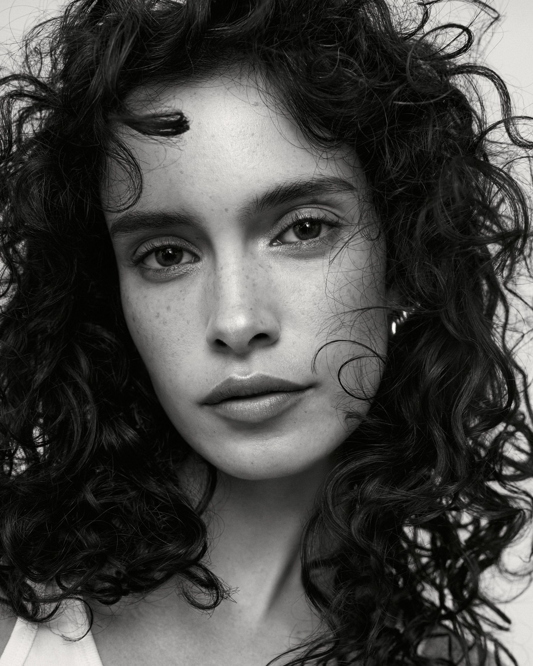 Zoë Barnard_102925_LaraJade-Zoe5297.jpg